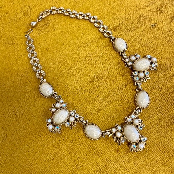 Vintage Selro Pearl & Aurora Borealis Crystal Gold Chain Necklace - Picture 8 of 9